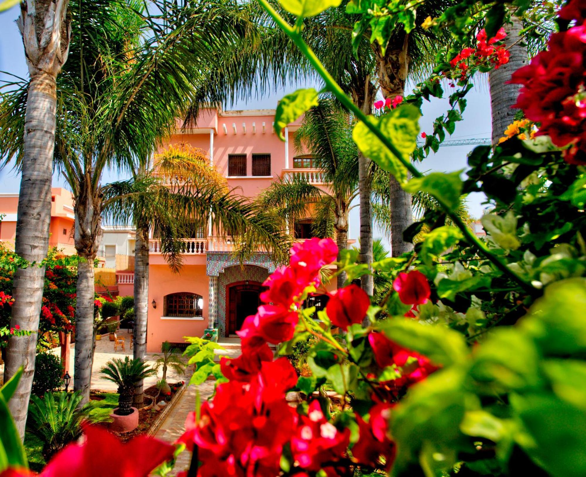 Lhostel A Pensión Casa Blanca