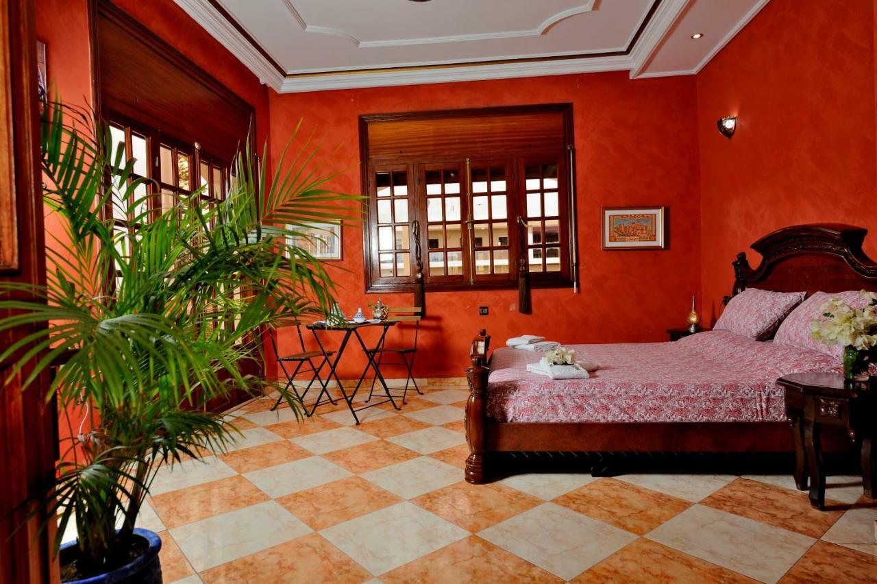 Lhostel A Casa Blanca